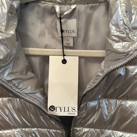 puffer jacket - Picture 2 of 9